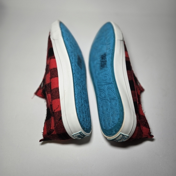 Blowfish Malibu Red and Black Plaid Slip-On 8.5 Womens Sneakers - Picture 9 of 13